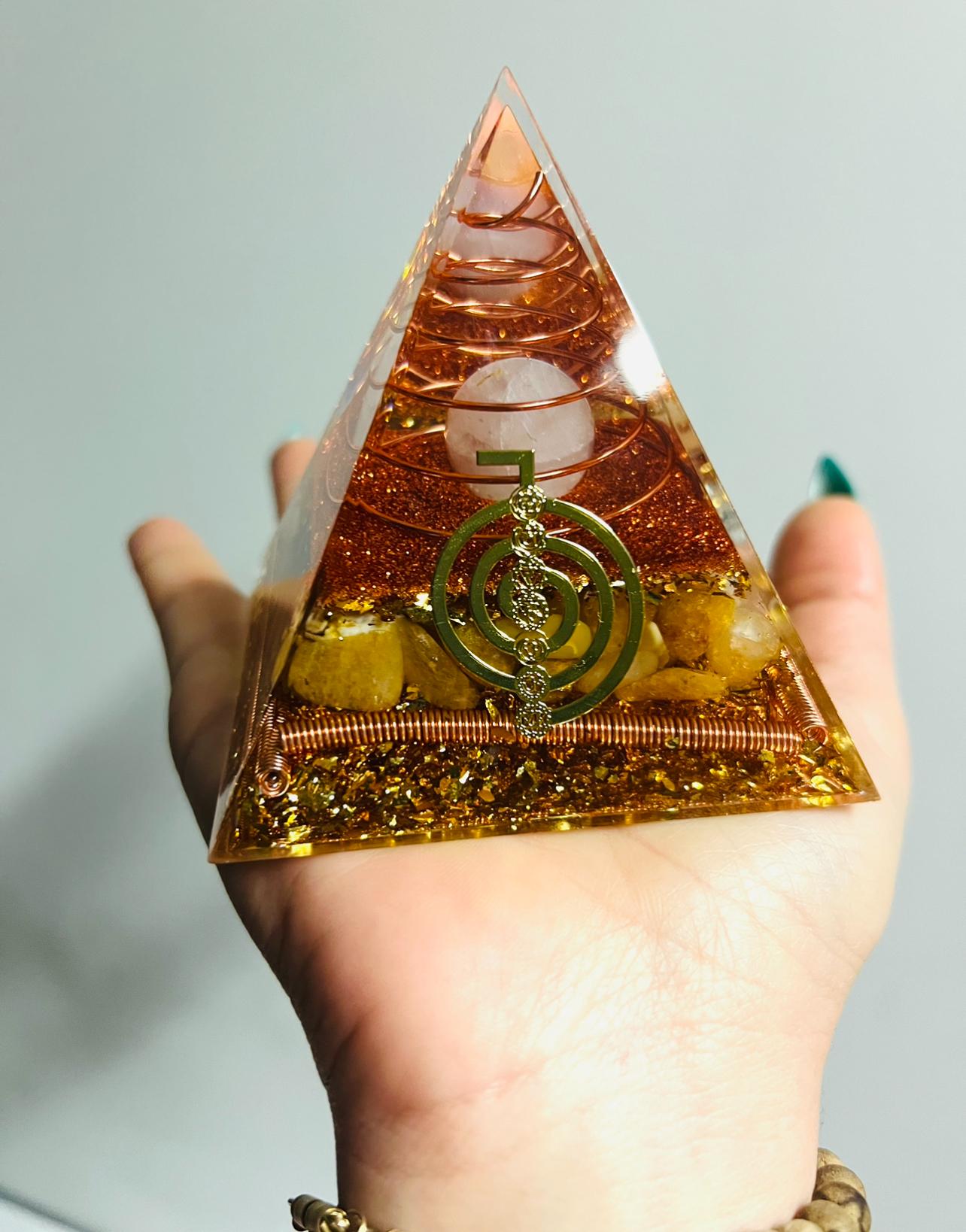 ORGONITE PIRAMIDE CHOKUREI